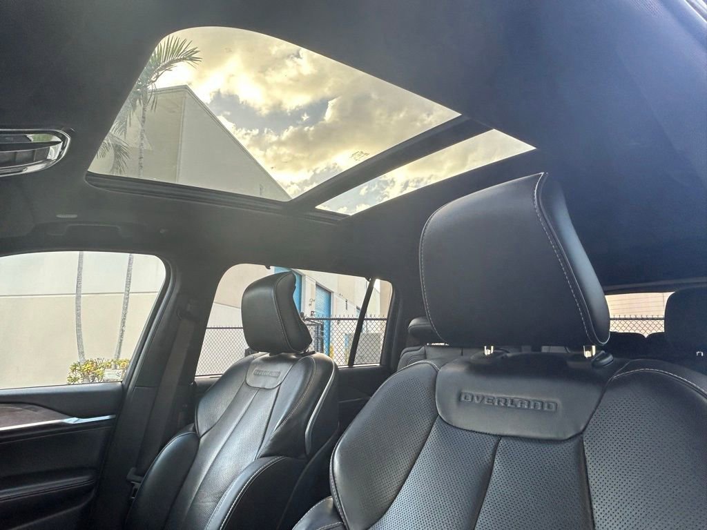 Certified 2021 Jeep Grand Cherokee L Overland w/ Luxury Tech Group IV image 29