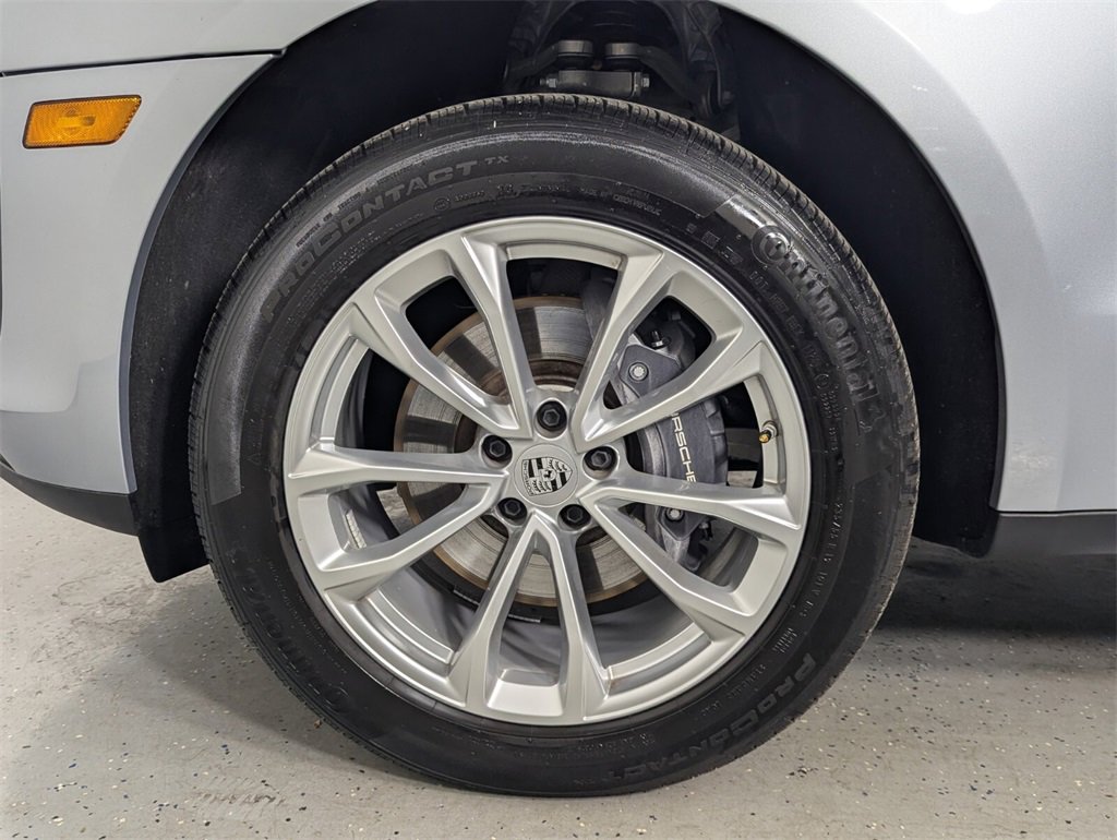 Used 2025 Porsche Macan Base w/ Premium Package Plus image 9