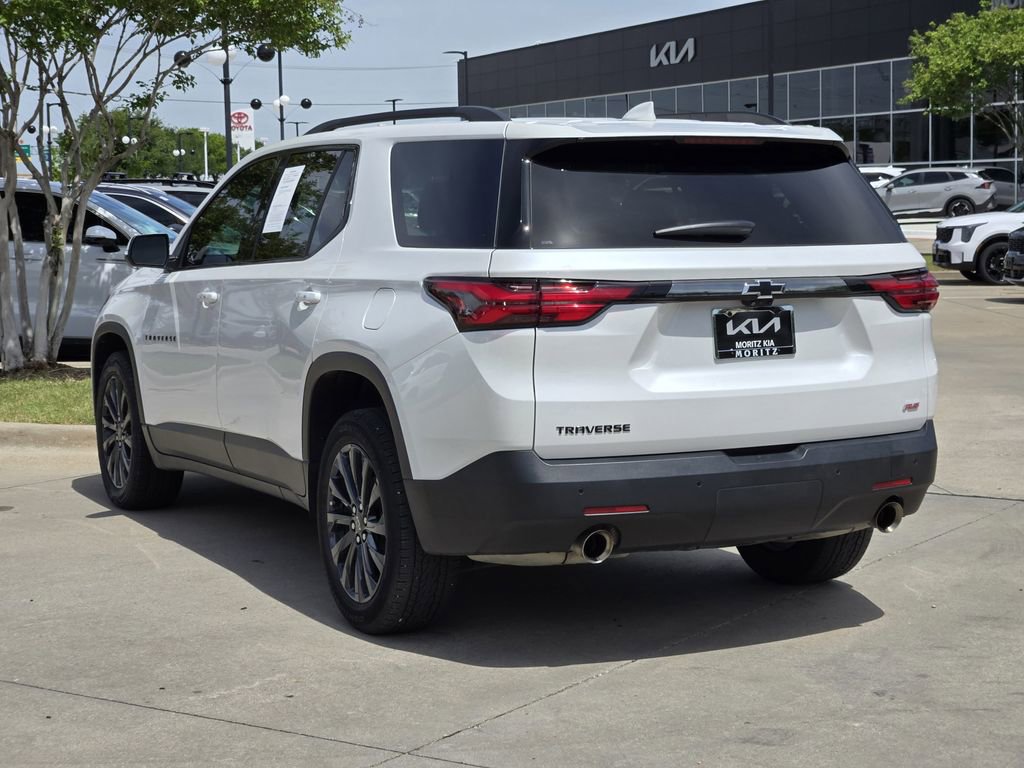 Used 2022 Chevrolet Traverse RS FWD image 3