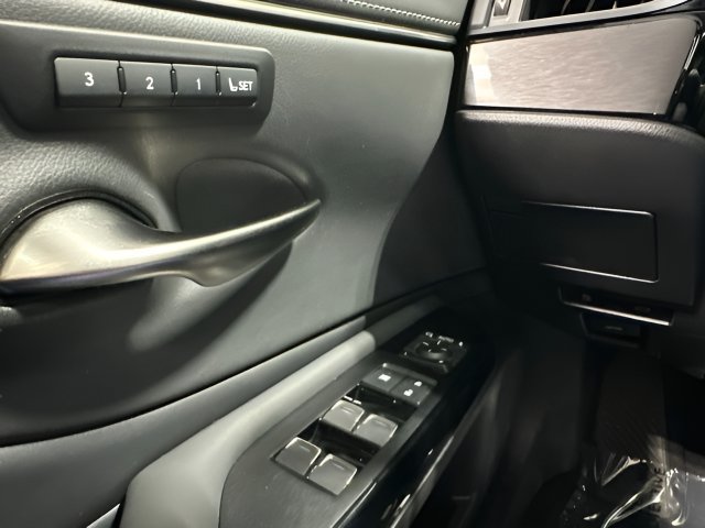 Used 2022 Lexus ES 350 w/ Premium Package FWD image 15