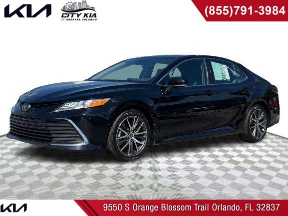 Used 2023 Toyota Camry XLE