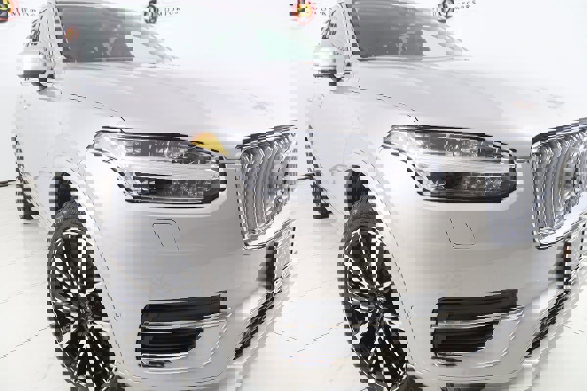 Used 2024 Volvo XC90 B5 Plus image 19