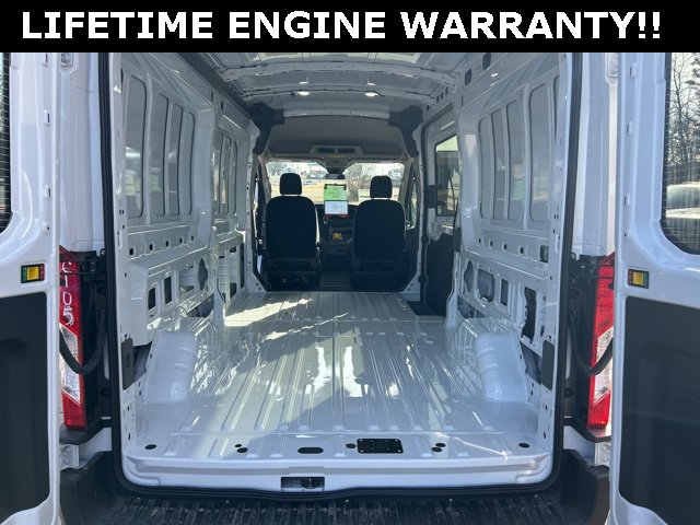 New 2025 Ford Transit 250 148 Medium Roof Extended AWD image 34