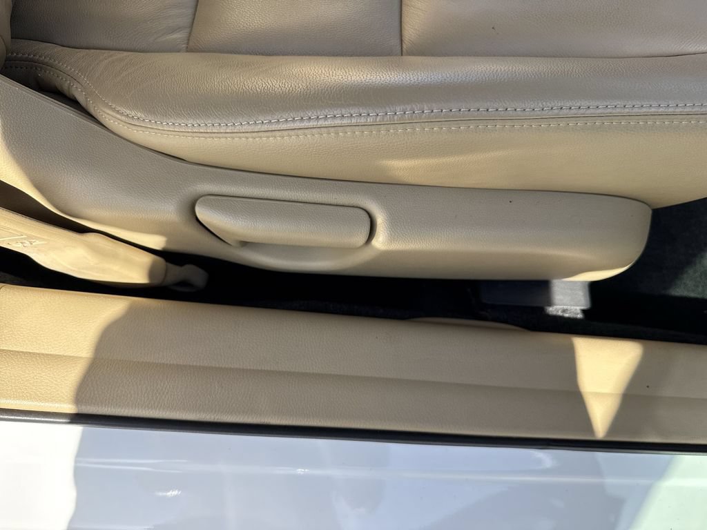 Used 2012 Honda Accord EX-L image 42