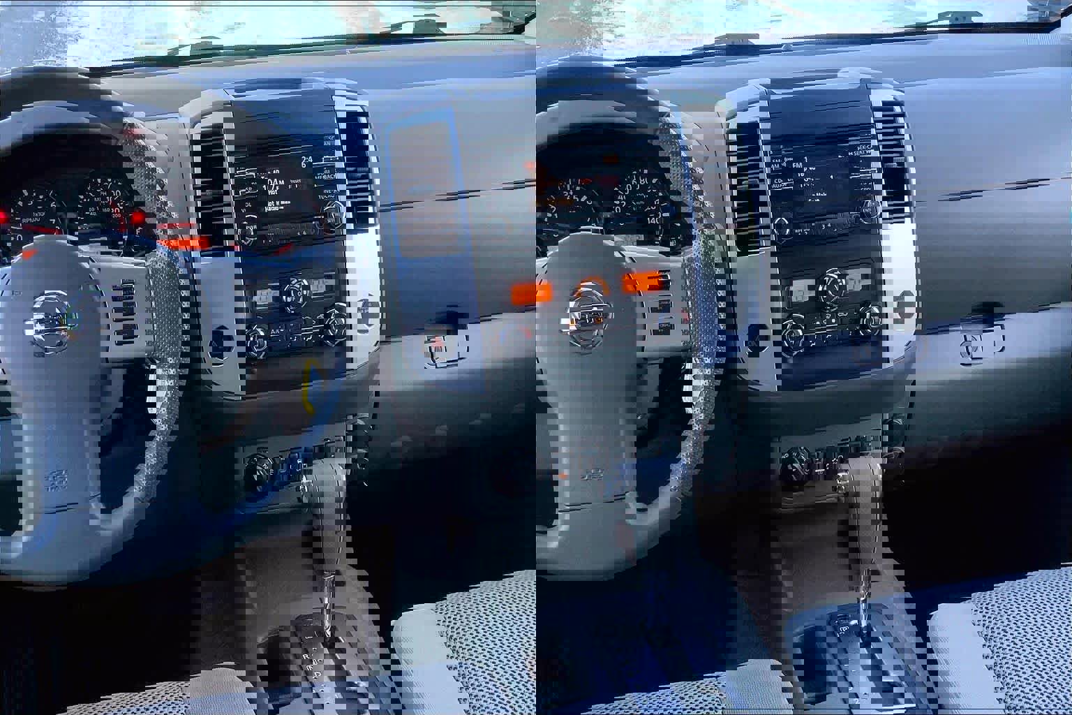 Used 2014 Nissan Frontier SV w/ SV Value Truck Package image 6