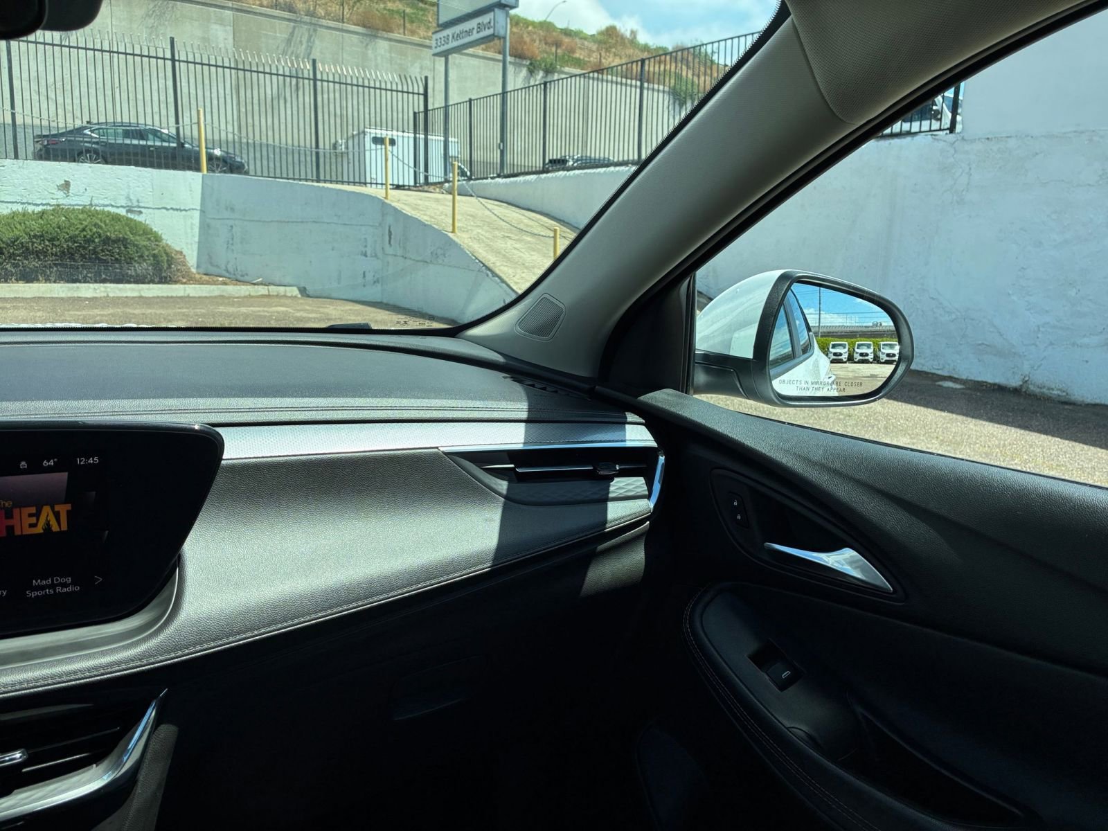 Used 2025 Buick Encore GX Preferred image 34