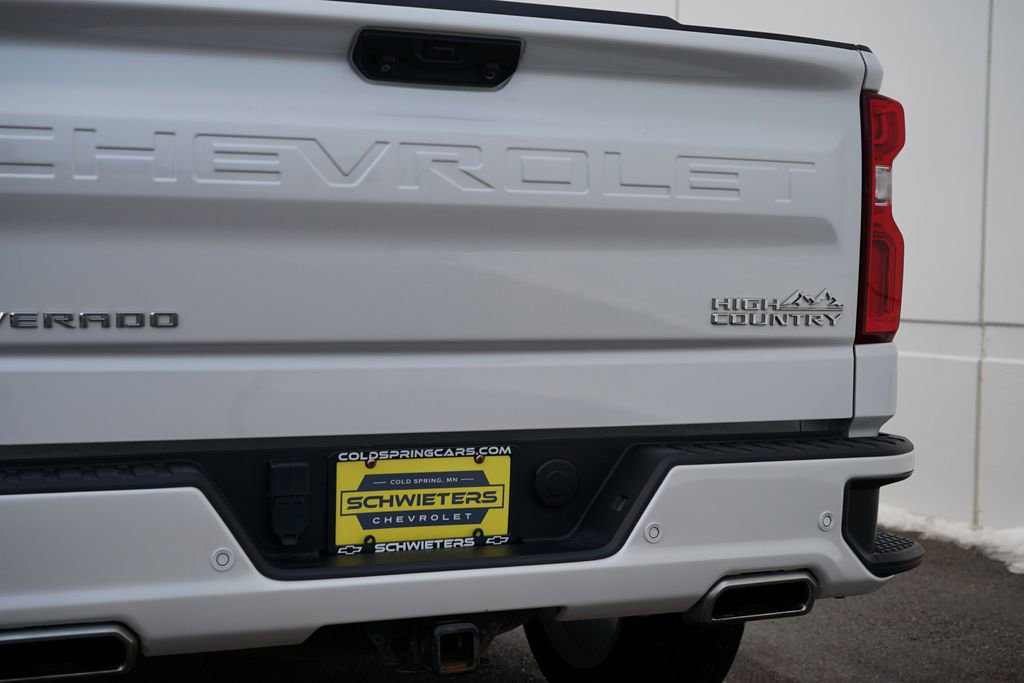 Used 2022 Chevrolet Silverado 1500 High Country w/ High Country Premium Package image 10