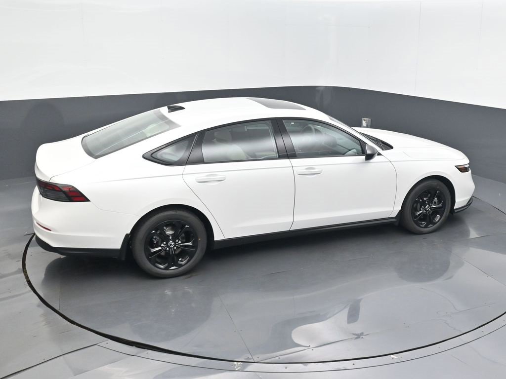 New 2025 Honda Accord SE image 24