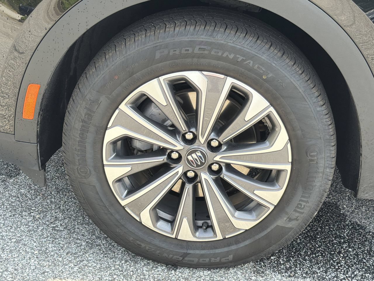 Used 2025 Buick Envision Preferred AWD/4WD image 31