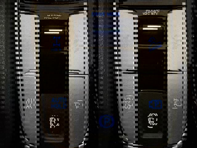 Used 2023 Hyundai Santa Cruz SEL Premium w/ Cargo Package image 16