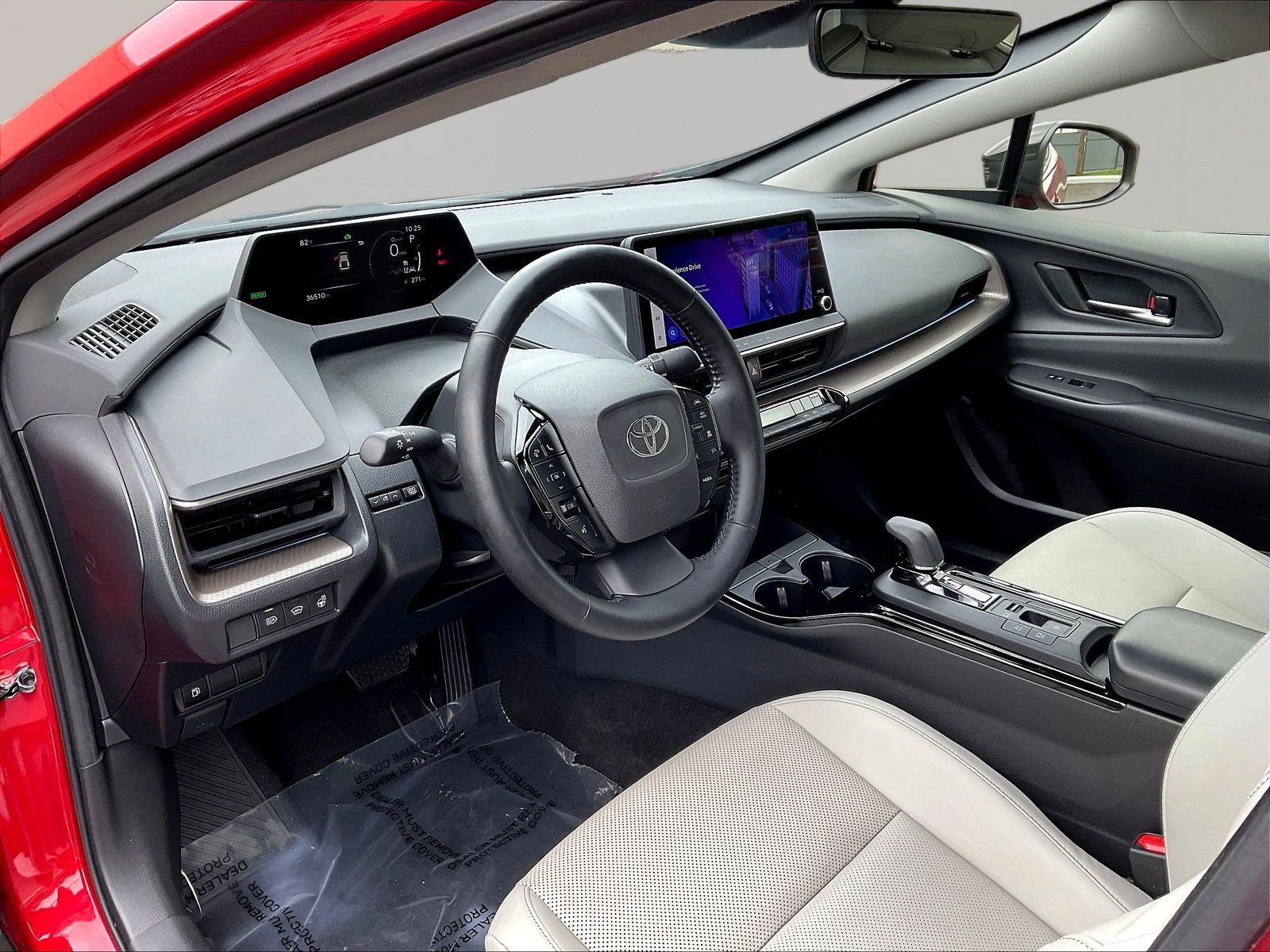 Used 2024 Toyota Prius XLE AWD/4WD image 13