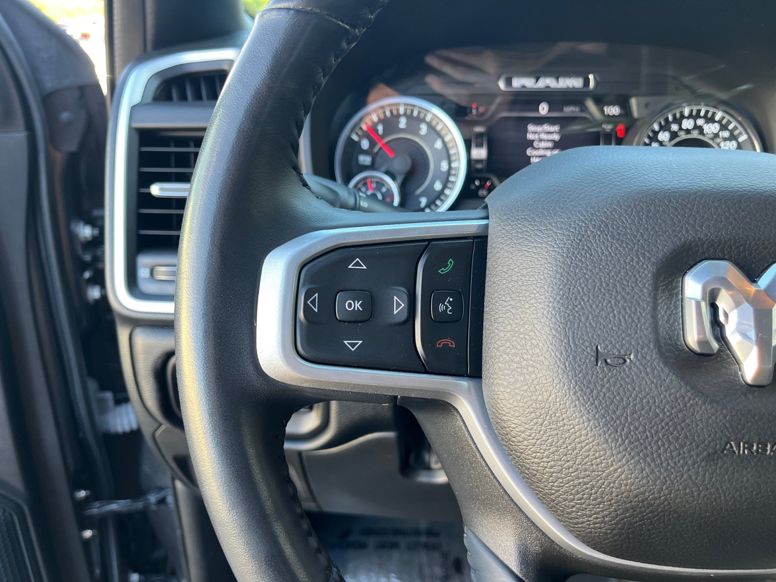 Used 2022 RAM 1500 Big Horn AWD/4WD image 17