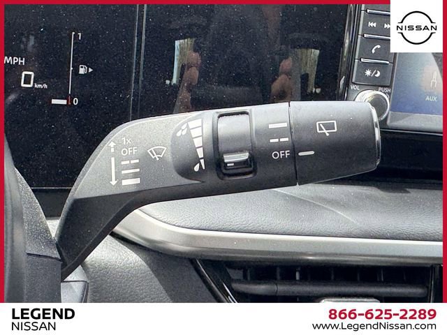 Used 2025 Nissan Kicks S AWD/4WD image 22