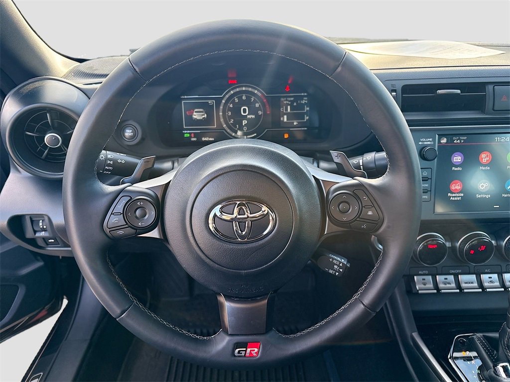 Used 2025 Toyota GR86 Premium image 11