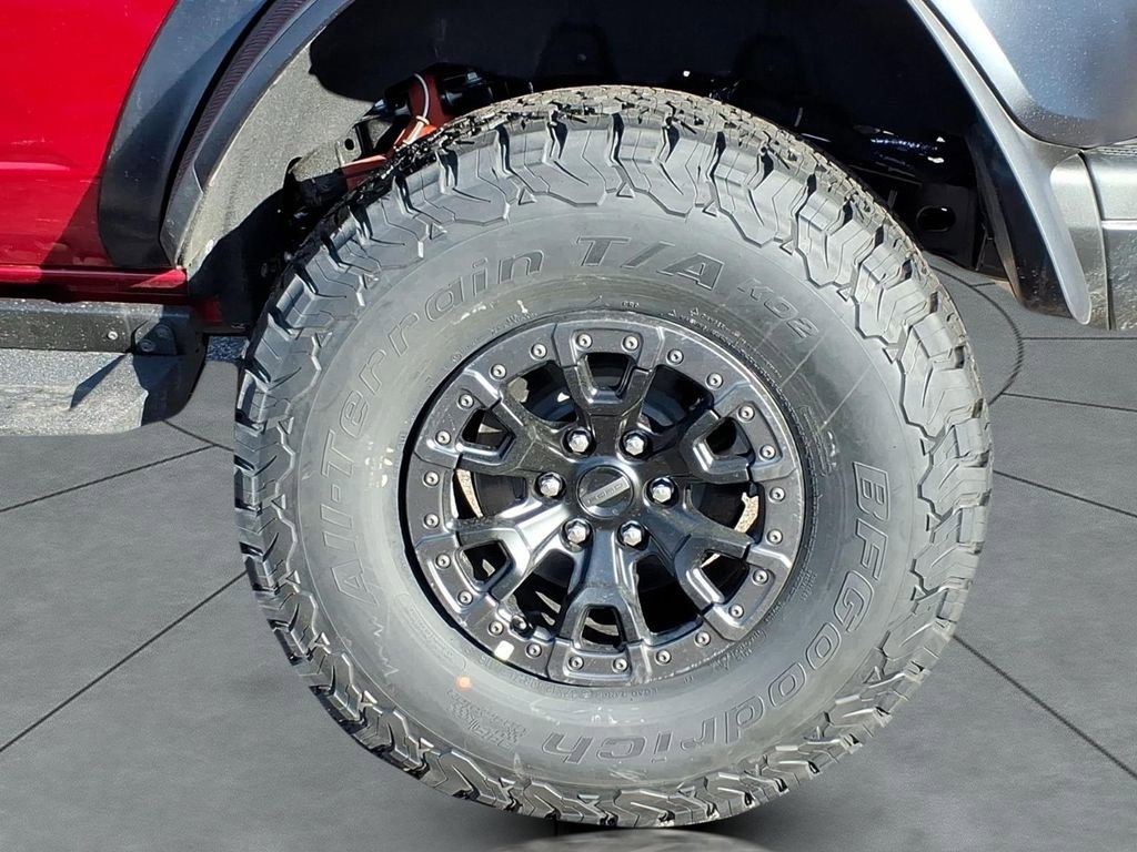 New 2025 Ford Bronco Raptor image 4