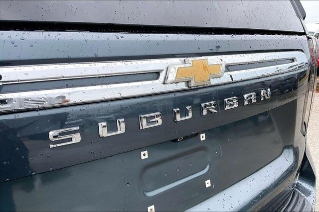 Used 2021 Chevrolet Suburban Premier w/ Premium Package RWD image 30
