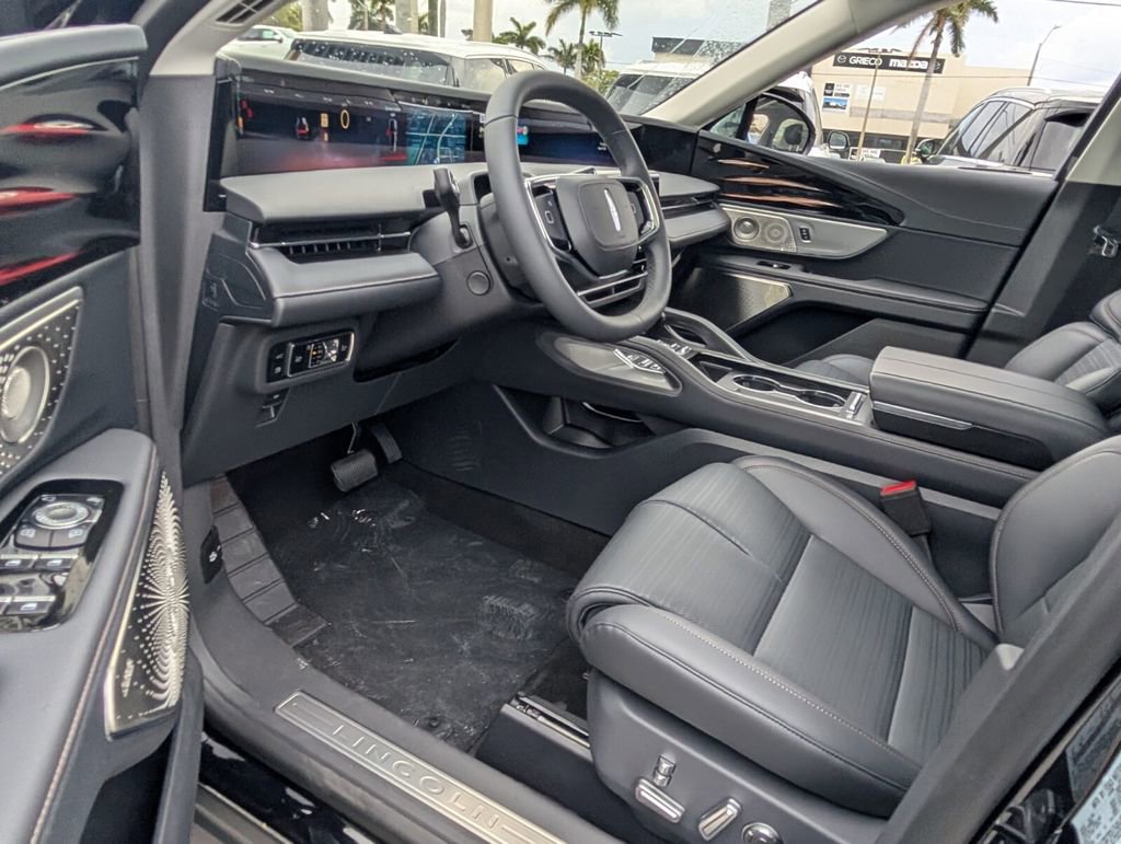 New 2026 Lincoln Nautilus Reserve AWD/4WD image 12