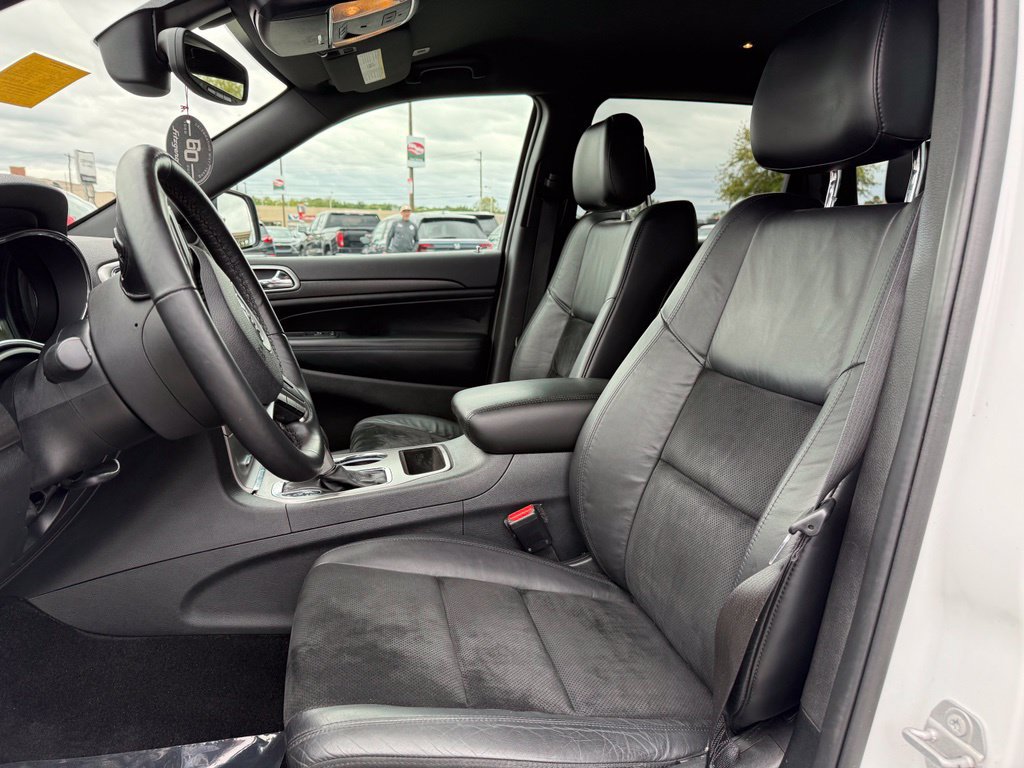 Used 2018 Jeep Grand Cherokee Altitude RWD image 36