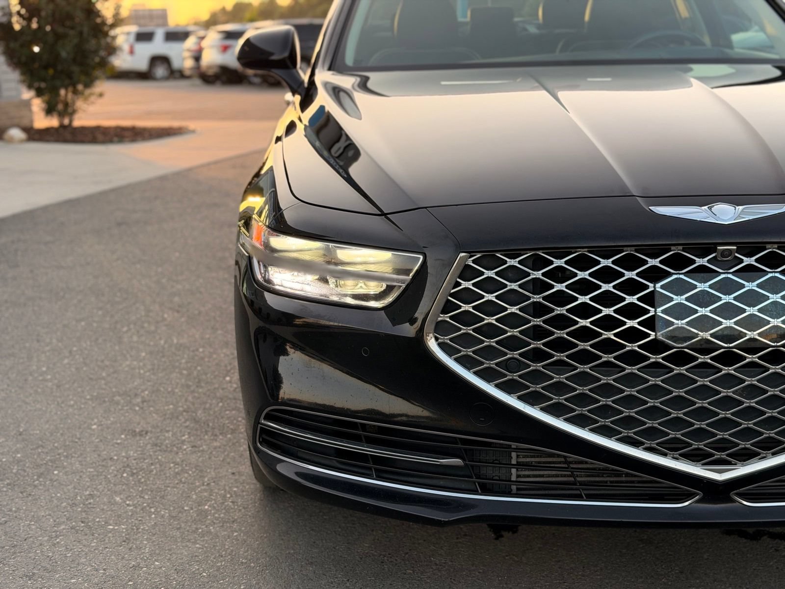 Used 2020 Genesis G90 3.3T Premium RWD image 19