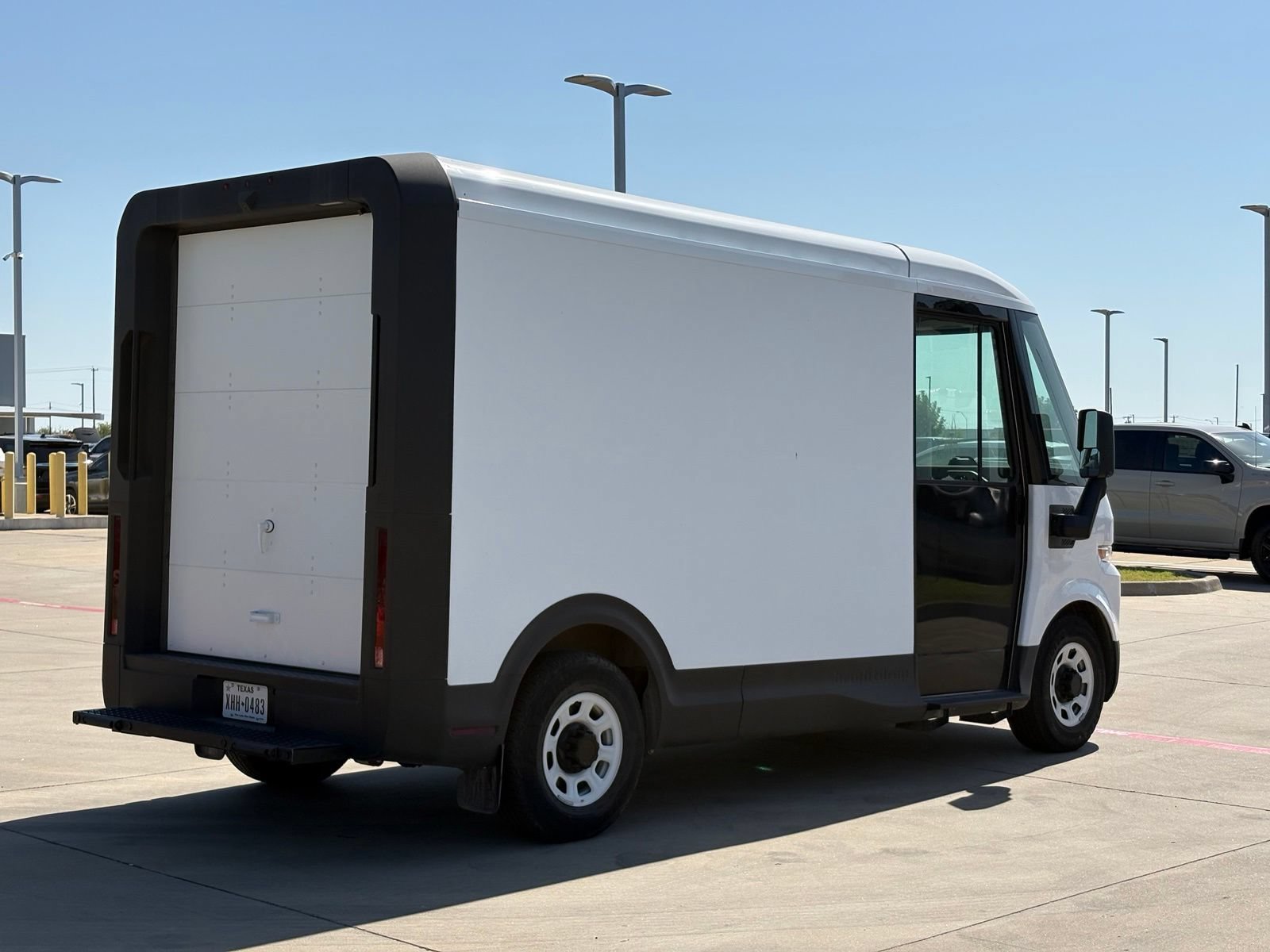 Used 2024 Chevrolet Brightdrop 400 w/ Commercial Equipment Package AWD/4WD image 7