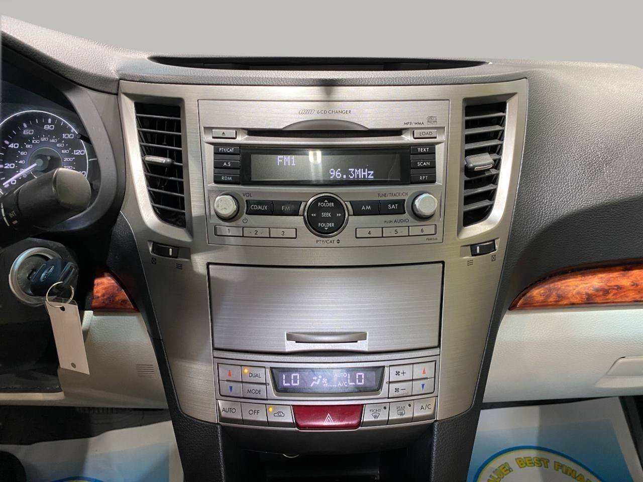 Used 2011 Subaru Legacy 2.5i Limited w/ Popular Equipment Group 2C AWD/4WD image 15