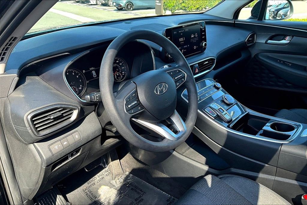 Certified 2023 Hyundai Santa Fe SE image 9