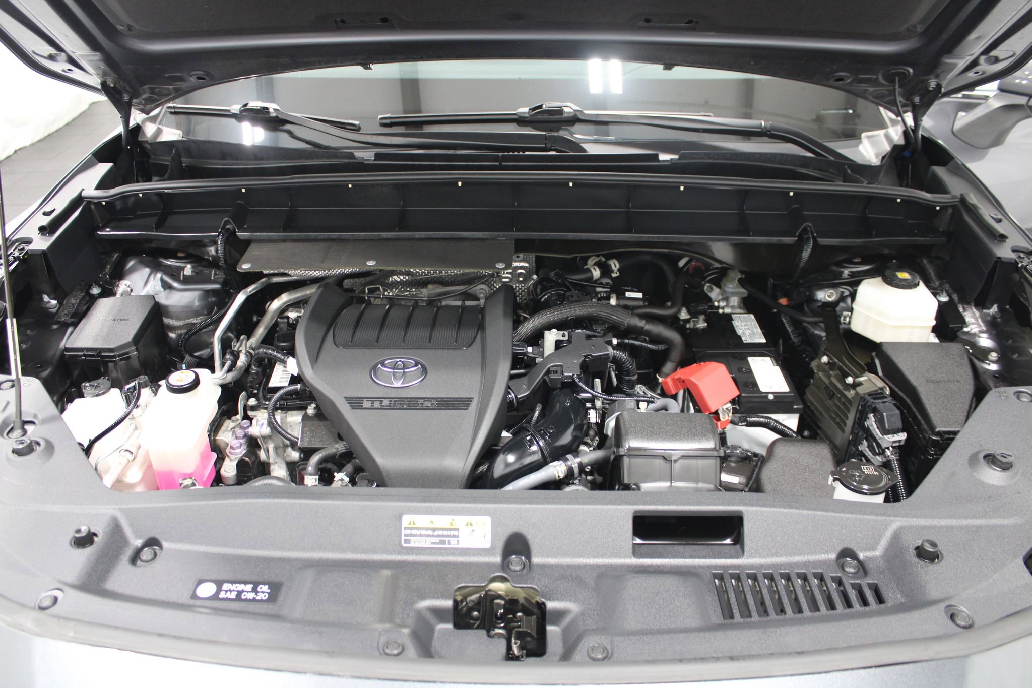 Used 2023 Toyota Highlander XLE AWD/4WD image 10