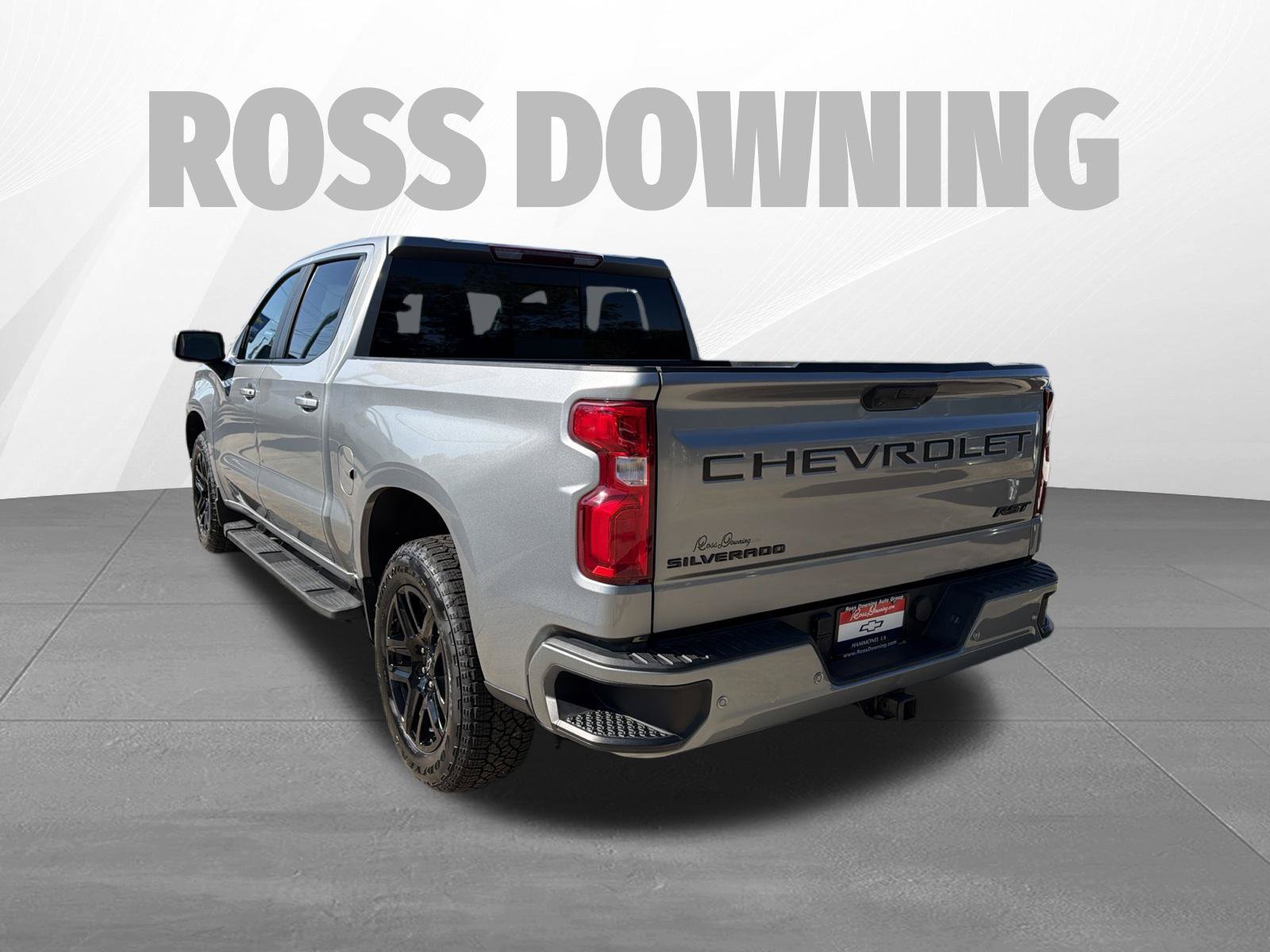 Used 2024 Chevrolet Silverado 1500 RST w/ Convenience Package II RWD image 6