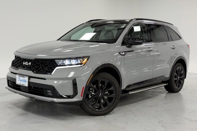 Used 2023 Kia Sorento SX