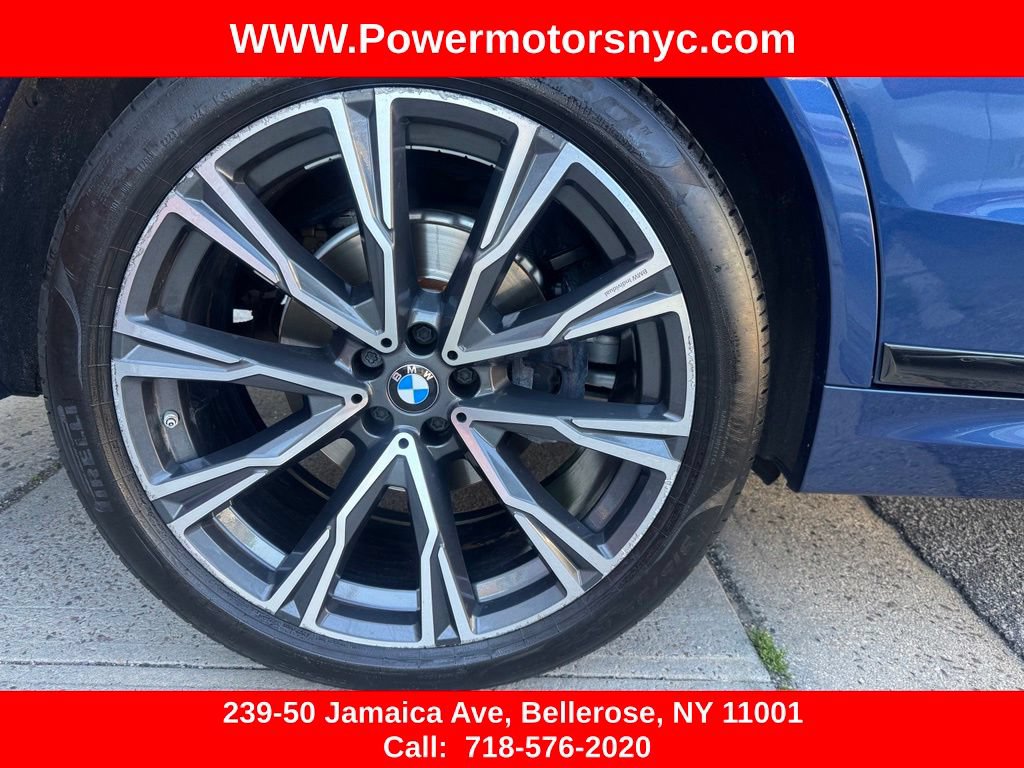Used 2021 BMW X7 xDrive40i w/ M Sport Package AWD/4WD image 17
