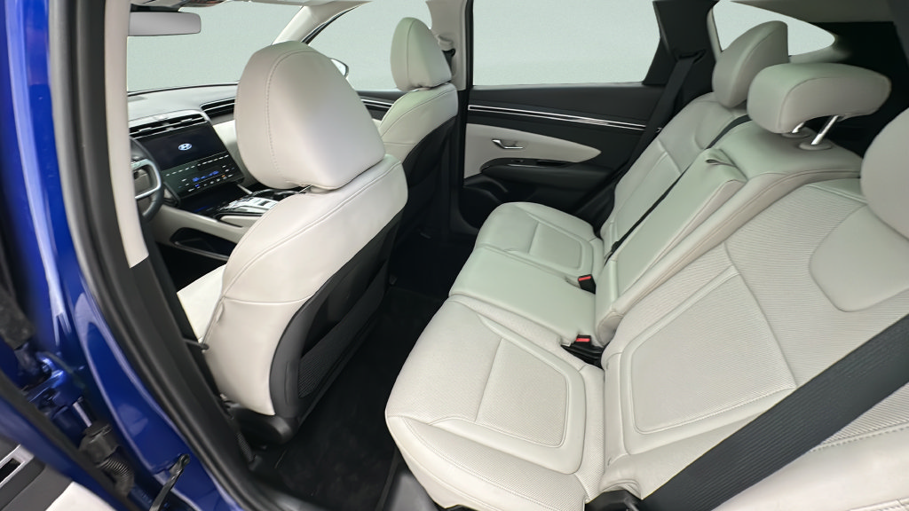 Used 2024 Hyundai Tucson Limited AWD/4WD image 10
