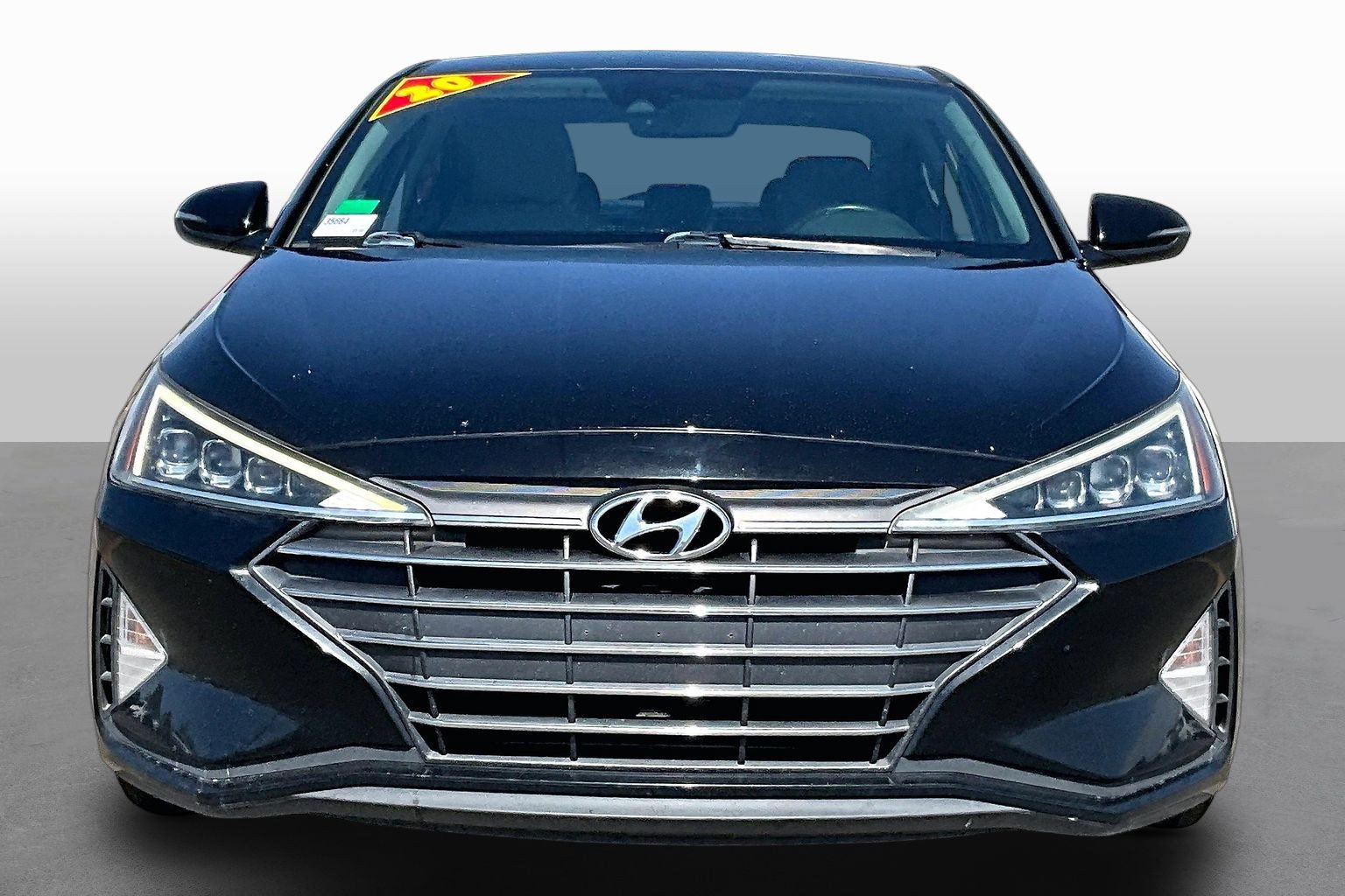 Used 2020 Hyundai Elantra Limited FWD image 3