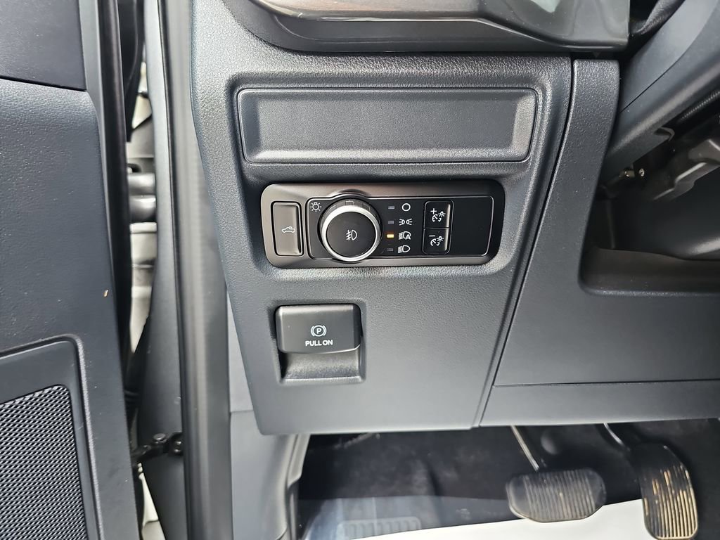 Used 2024 Ford F150 STX image 29