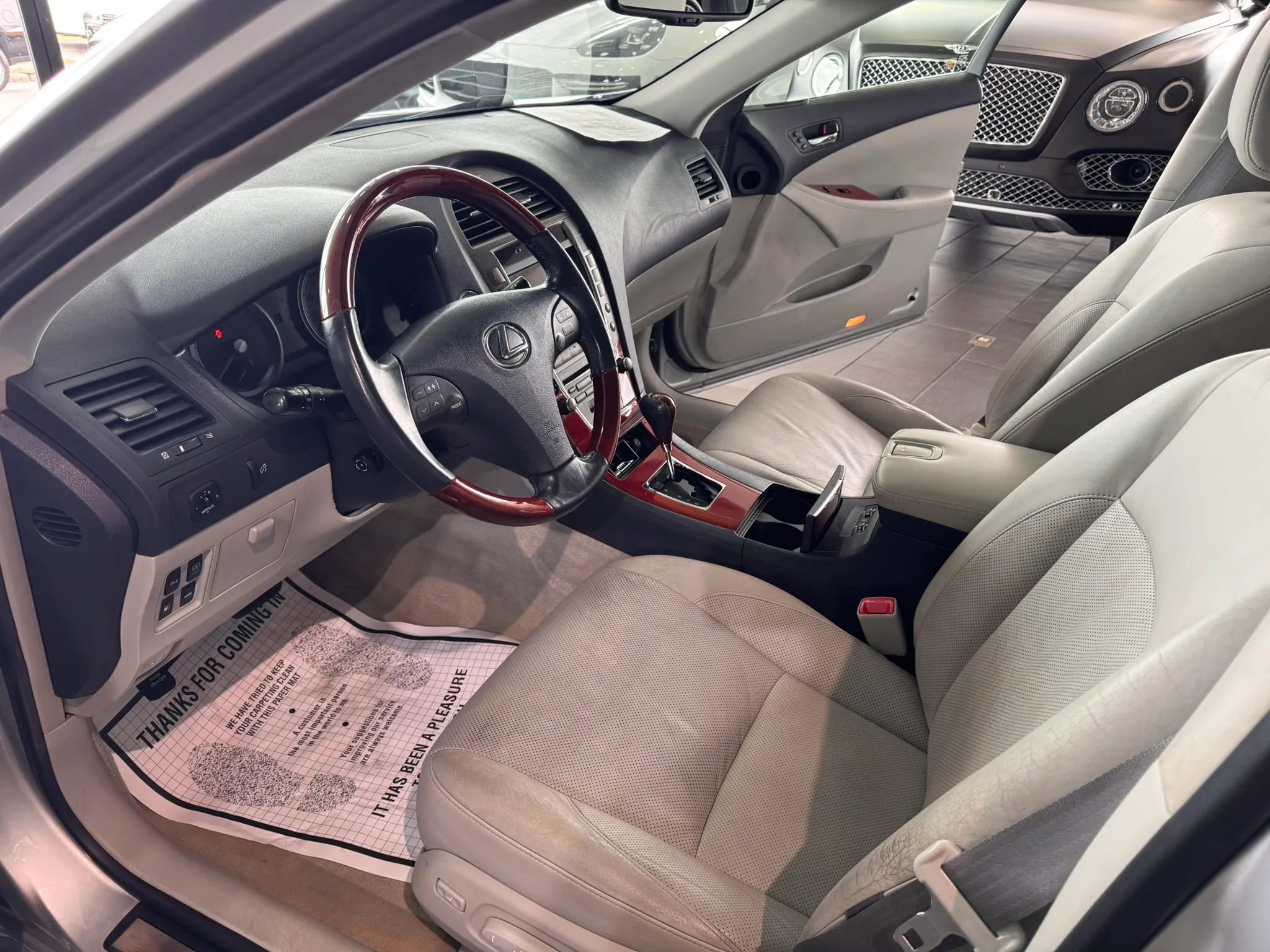 Used 2009 Lexus ES 350 image 9