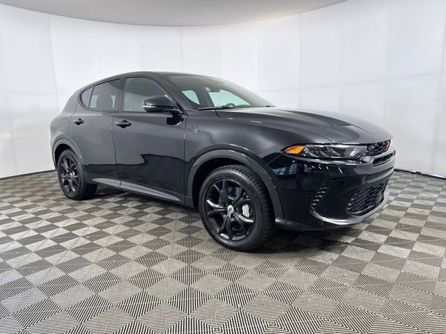 Used 2024 Dodge Hornet R/T w/ R/T Blacktop Package image 2