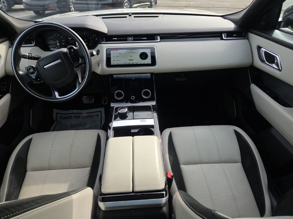 Used 2019 Land Rover Range Rover Velar R-Dynamic SE image 25
