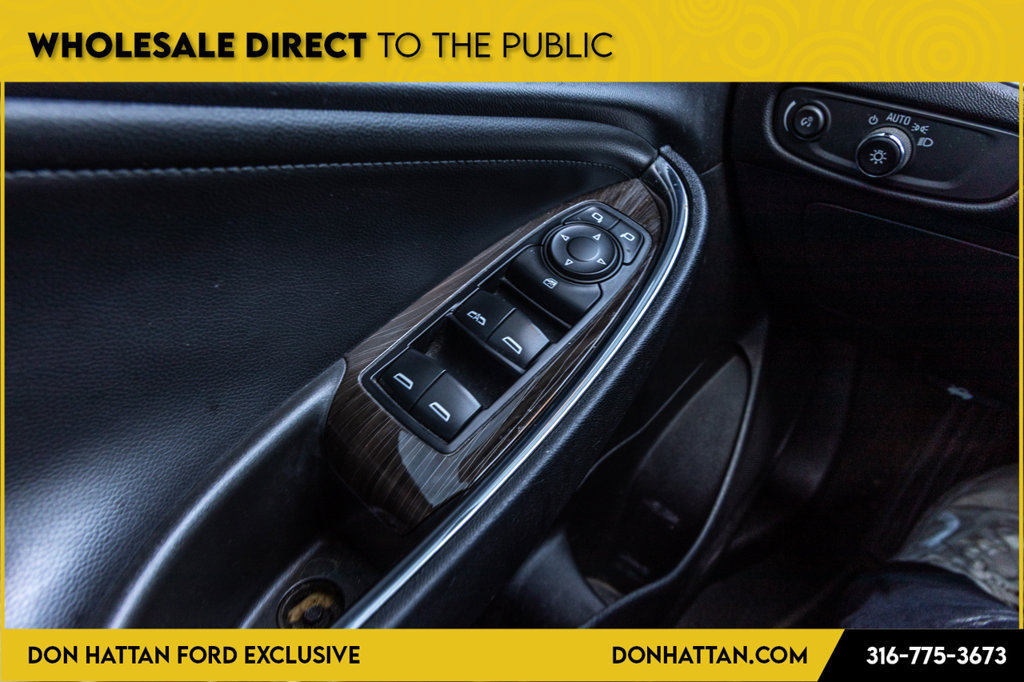 Used 2017 Chevrolet Malibu Premier w/ Premier Sun and Wheel Package FWD image 11