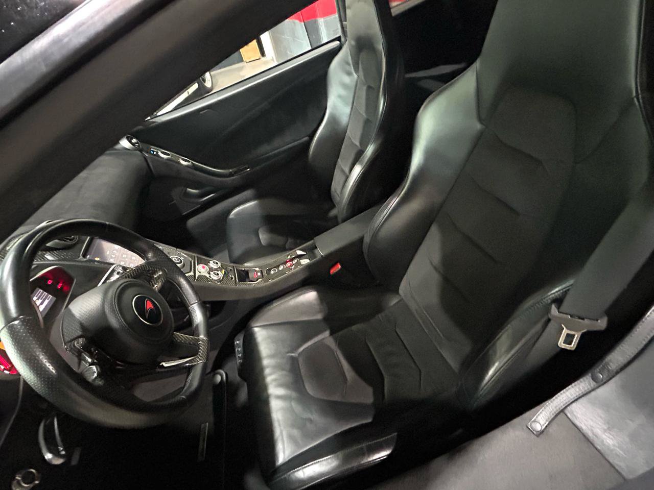 Used 2012 McLaren MP4-12C Coupe RWD image 16
