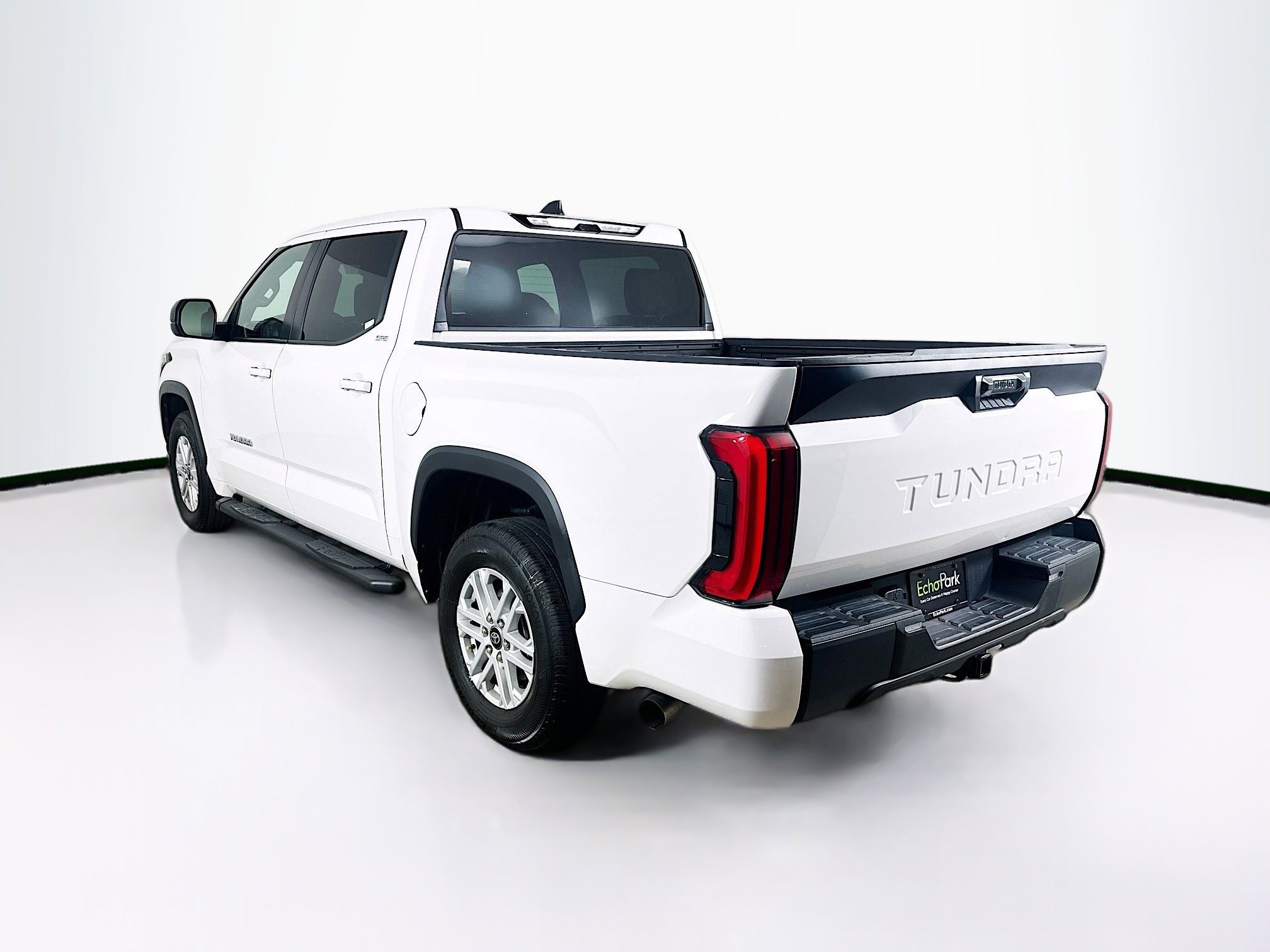 Used 2025 Toyota Tundra SR5 w/ SR5 Premium Package image 5