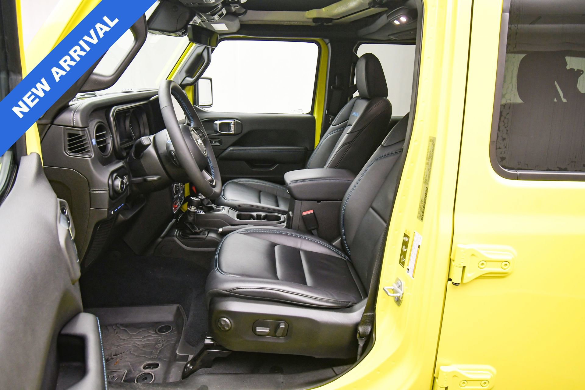 Used 2024 Jeep Wrangler Unlimited Rubicon 4xe image 18