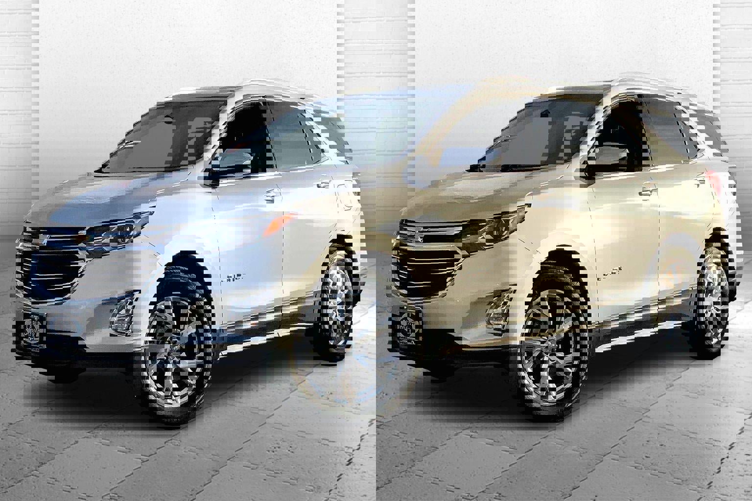 Used 2018 Chevrolet Equinox Premier image 11