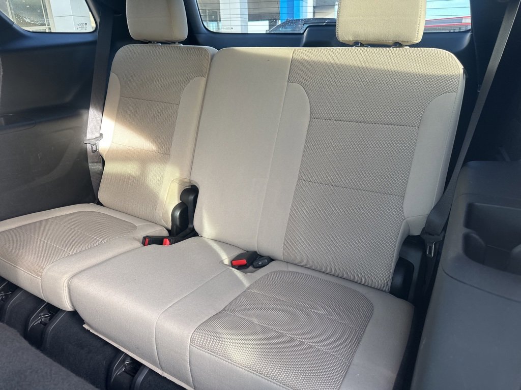 Used 2022 Chevrolet Traverse LS w/ Midnight/Sport Edition image 18