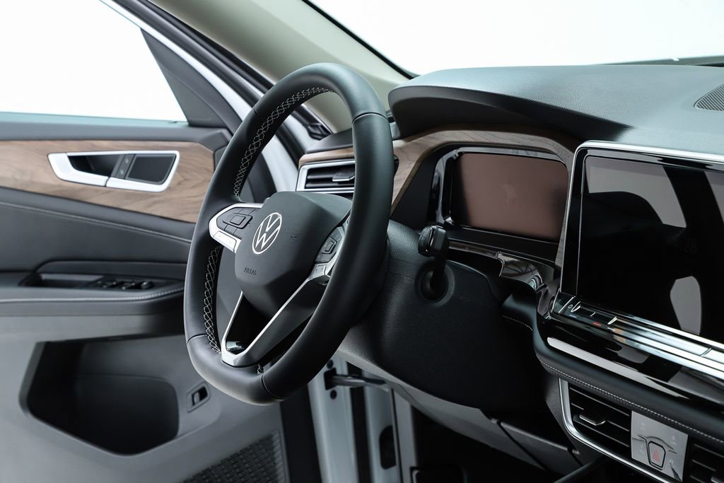 New 2026 Volkswagen Atlas SE image 75