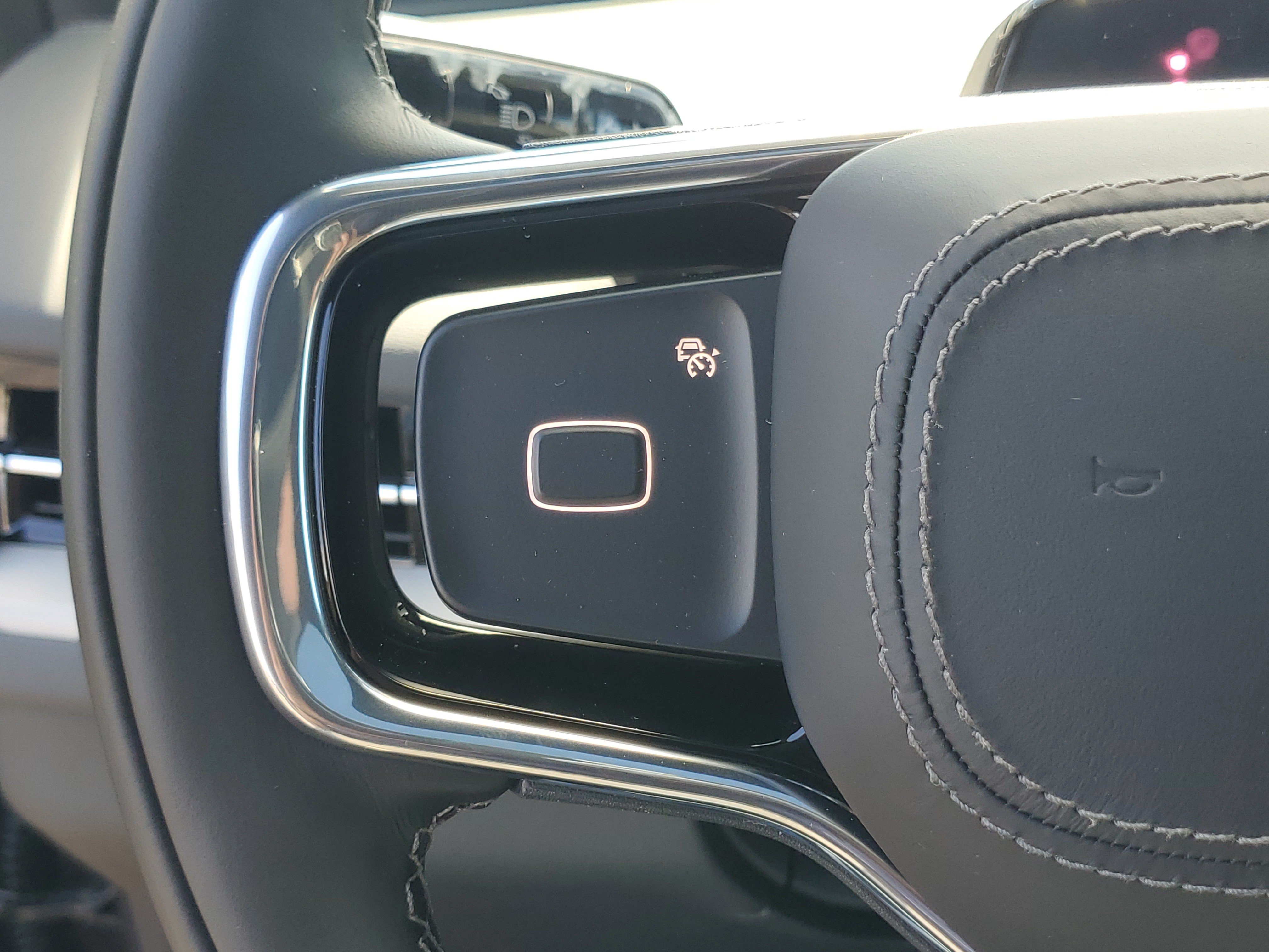 New 2026 Lincoln Navigator Reserve w/ Jet Appearance Package AWD/4WD image 17