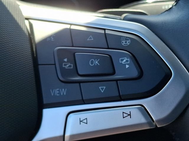 Used 2024 Volkswagen Atlas Cross Sport SEL Premium R-Line AWD/4WD image 17
