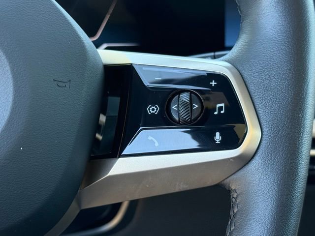 Used 2026 BMW iX xDrive45 w/ Premium Package image 25