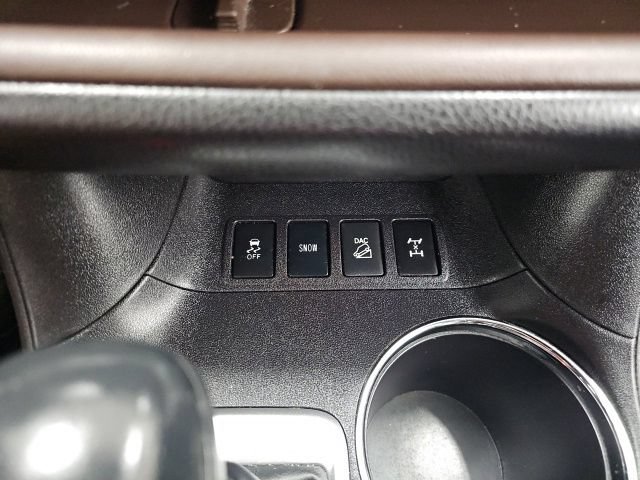 Used 2016 Toyota Highlander XLE AWD/4WD image 23