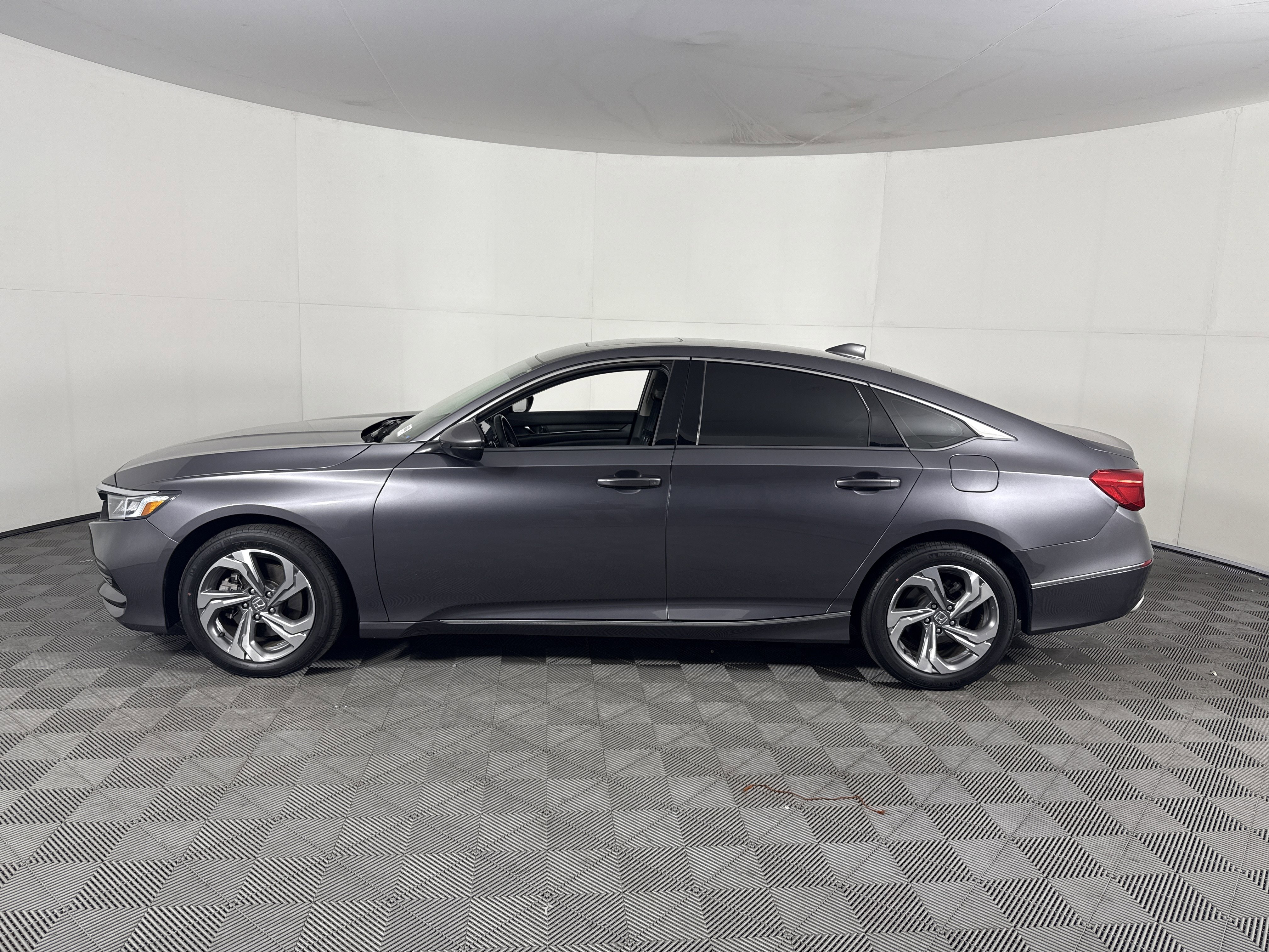 Used 2020 Honda Accord EX-L image 7