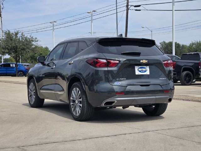 Used 2019 Chevrolet Blazer Premier w/ Driver Confidence II Package FWD image 3
