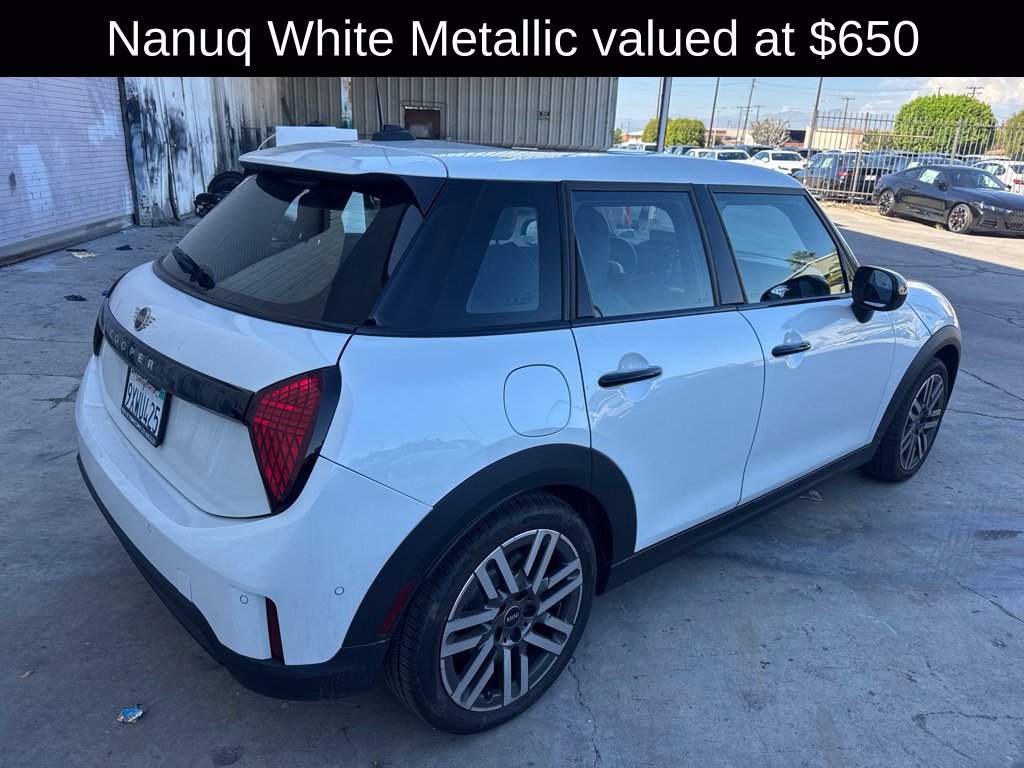Used 2026 MINI Cooper 4-Door Hardtop FWD image 3